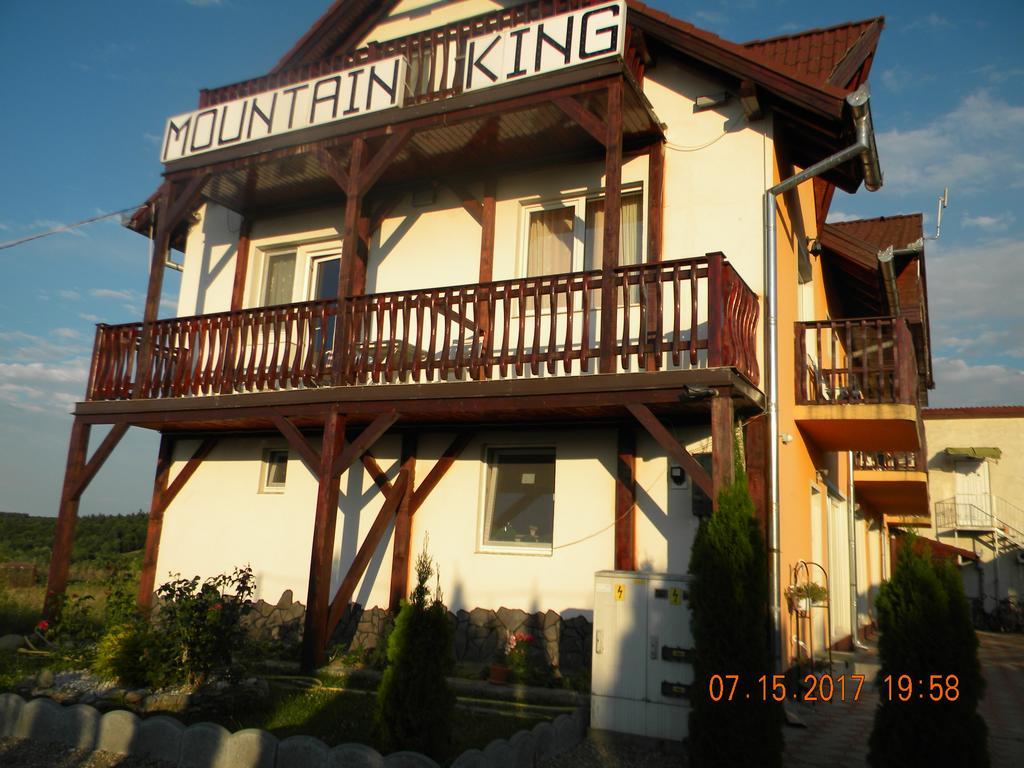 Pensiunea Mountain King Sîmbăta de Sus Zewnętrze zdjęcie